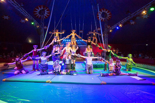 Zirkus O`zelloni