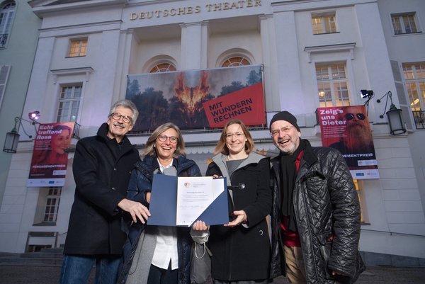 Gruppenfoto Preisträger:innen