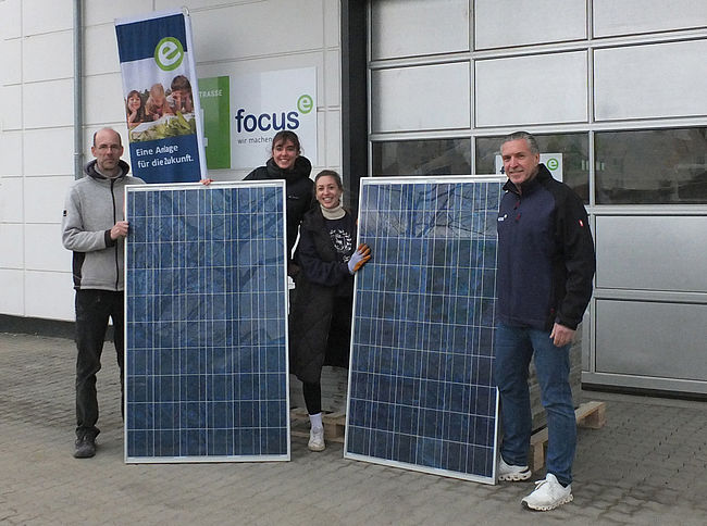 Instandsetzen und Spenden von gebrauchten Photovoltaik-Modulen für einen gemeinnützigen Verein zum Bau von Balkonkraftwerken u.w.  - focusEnergie GmbH & Co.KG - Christoph Hecklau